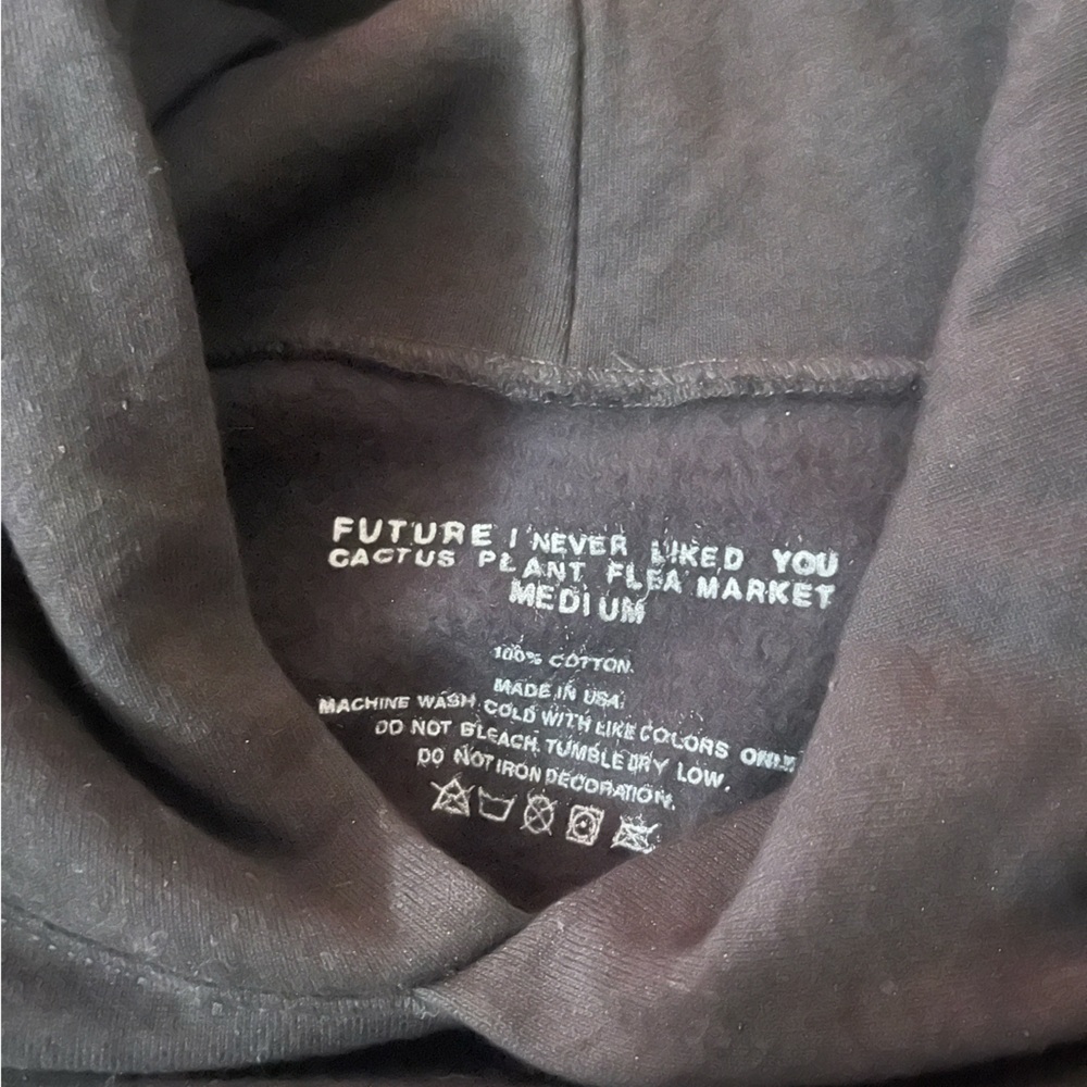 future merch - Picture 3 of 3